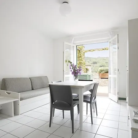& Sant'anna Del Volterraio منتجع 4*