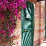 & Sant'anna Del Volterraio Üdülőközpont 4*