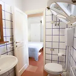 & Sant'anna Del Volterraio 4* 费拉约港