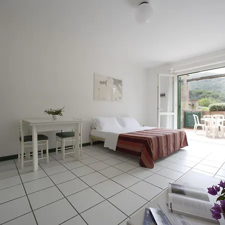 & Sant'anna Del Volterraio リゾート 4*