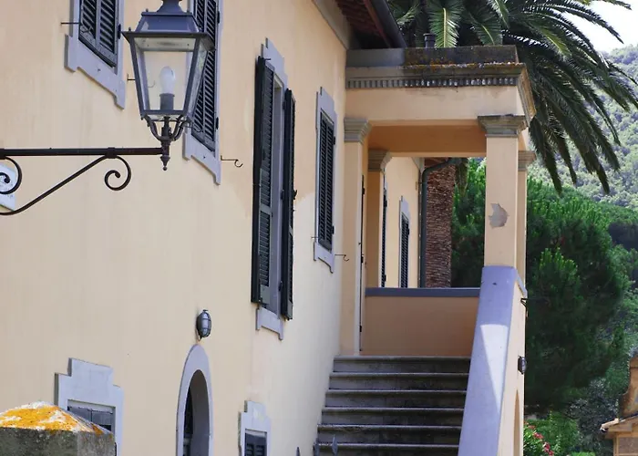 & Sant'anna Del Volterraio