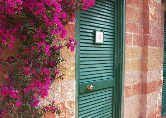 & Sant'anna Del Volterraio Resort 4*