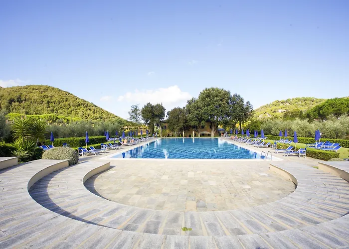 & Sant'anna Del Volterraio Resort 4*