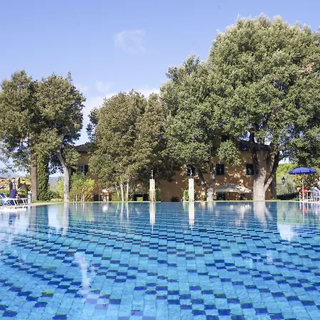 Residenza Sant’anna Del Volterraio Resort 4*