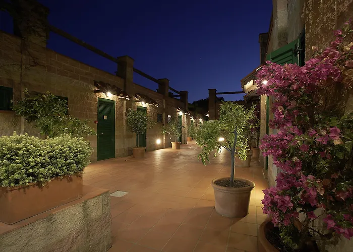 & Sant'anna Del Volterraio 4*