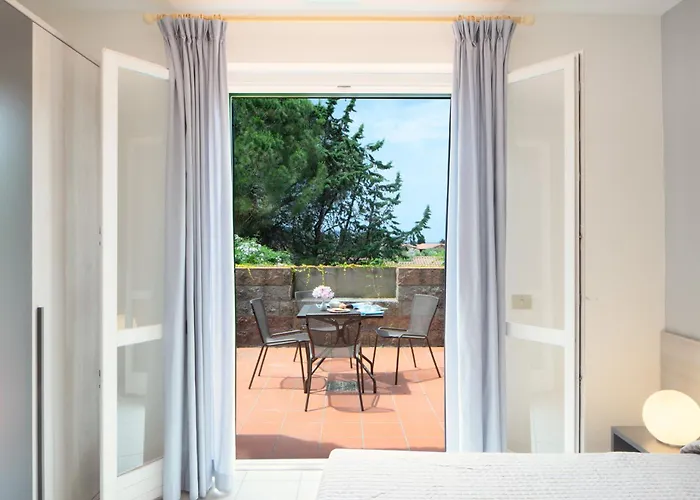 & Sant'anna Del Volterraio Resort 4*