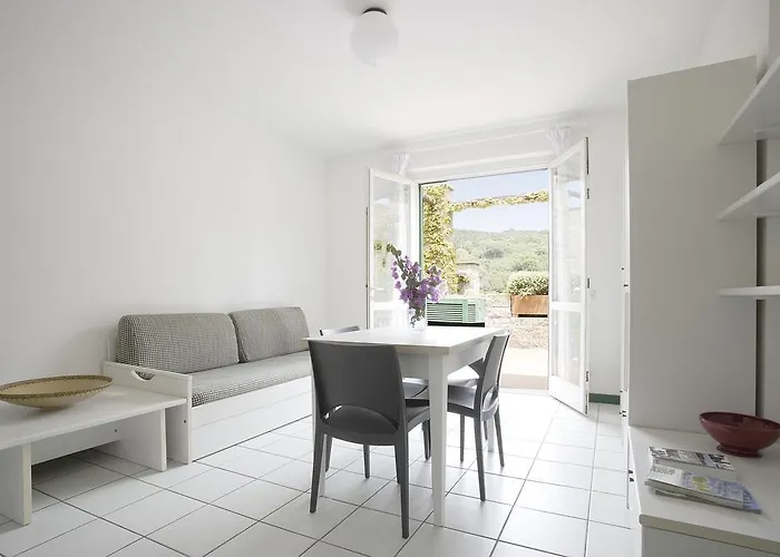 & Sant'anna Del Volterraio Resort 4*